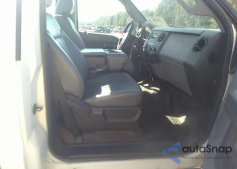 2011 Ford F-250 Xl из США, поврежденный, VIN 1FTBF2B68BEC79918